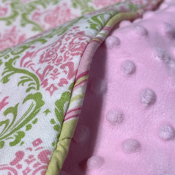 Crib Blanket Polka Tot Designs Custom-Made Pink & Green Paisley Print Mink Feel - Picture 4 of 6